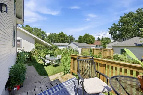 4042 Queen Avenue N Minneapolis MN 55412