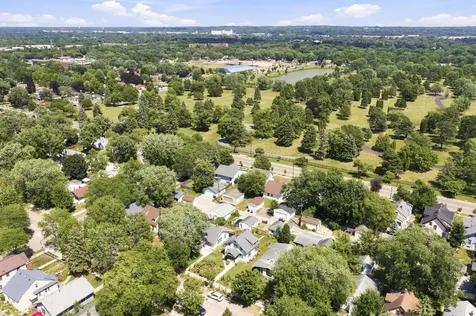 4042 Queen Avenue N Minneapolis MN 55412