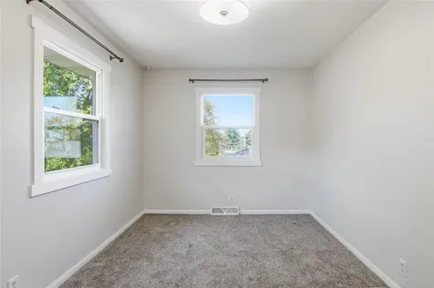 2921 La Salle Street Eau Claire WI 54703