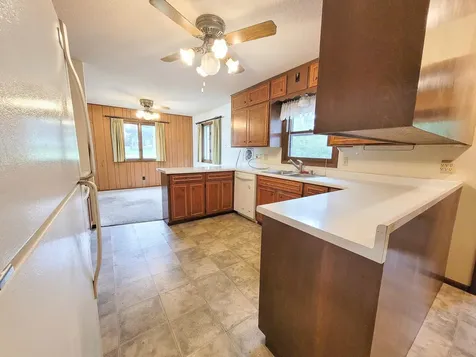 20645 Oakland Beach Road Detroit Lakes MN 56501