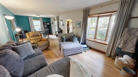 413 Highland Road Willmar MN 56201