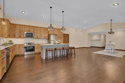 24047 County Road 23 Richmond MN 56368