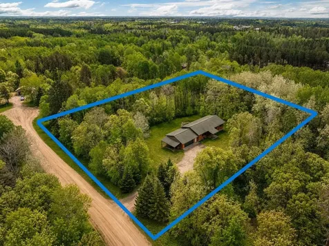 1914 Trefoil Drive SW Pine River MN 56435