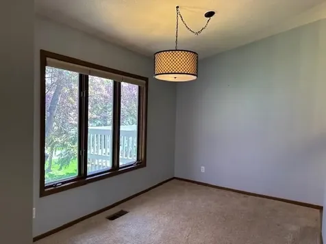 3590 Blue Jay Way Eagan MN 55123