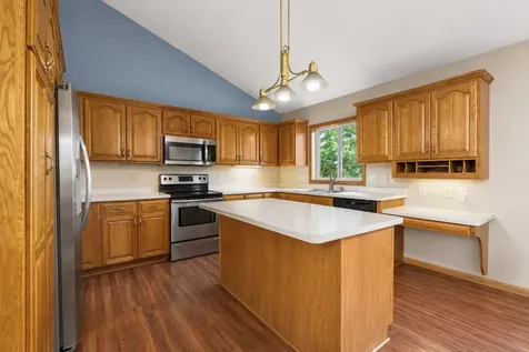 1211 Hillside Road Sauk Rapids MN 56379