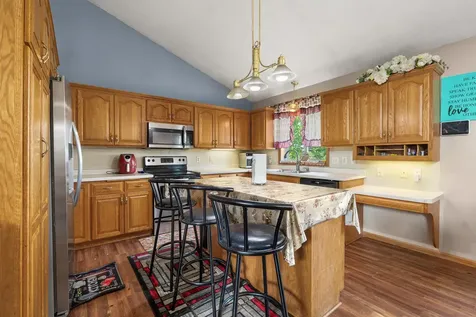 1211 Hillside Road Sauk Rapids MN 56379