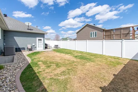 1819 52nd Avenue N Moorhead MN 56560