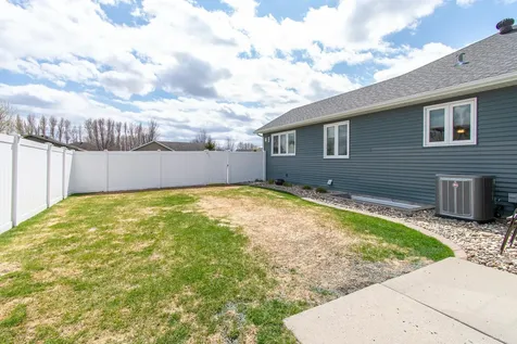 1819 52nd Avenue N Moorhead MN 56560