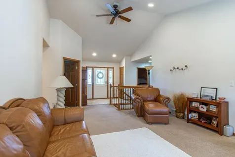 1819 52nd Avenue N Moorhead MN 56560
