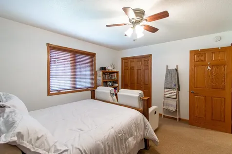 1819 52nd Avenue N Moorhead MN 56560
