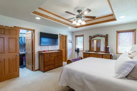 1819 52nd Avenue N Moorhead MN 56560