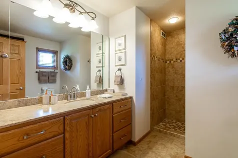 1819 52nd Avenue N Moorhead MN 56560
