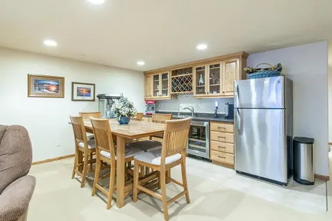 1819 52nd Avenue N Moorhead MN 56560