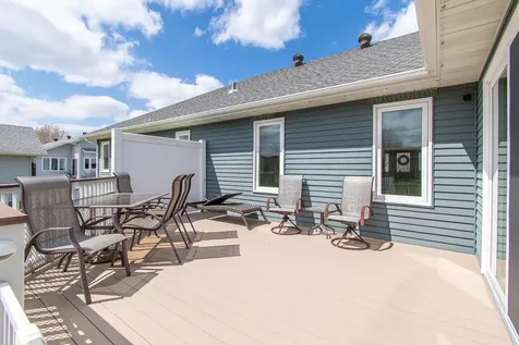1819 52nd Avenue N Moorhead MN 56560