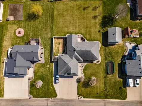 1819 52nd Avenue N Moorhead MN 56560