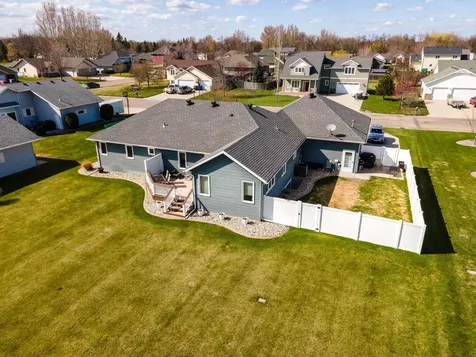 1819 52nd Avenue N Moorhead MN 56560
