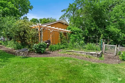 718 Vermillion Street Hastings MN 55033