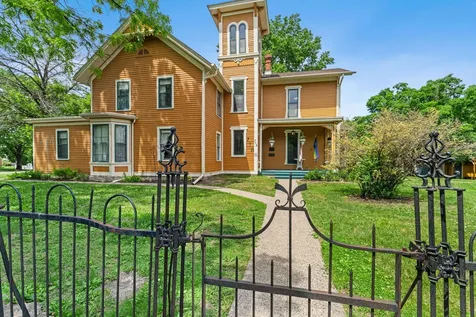 718 Vermillion Street Hastings MN 55033
