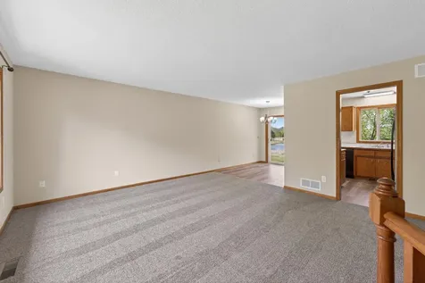 33067 Nueman Trail Lindstrom MN 55045