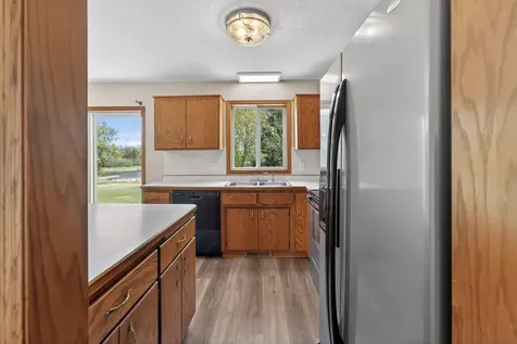 33067 Nueman Trail Lindstrom MN 55045