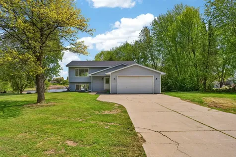 33067 Nueman Trail Lindstrom MN 55045