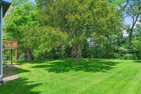 977 Heritage Court E Vadnais Heights MN 55127