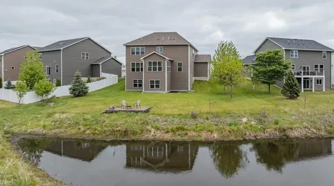 6531 102nd Avenue N Brooklyn Park MN 55445