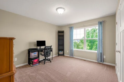 6531 102nd Avenue N Brooklyn Park MN 55445