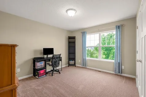 6531 102nd Avenue N Brooklyn Park MN 55445