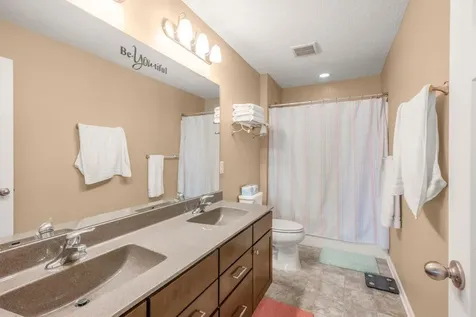 6531 102nd Avenue N Brooklyn Park MN 55445