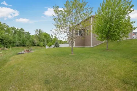 6531 102nd Avenue N Brooklyn Park MN 55445