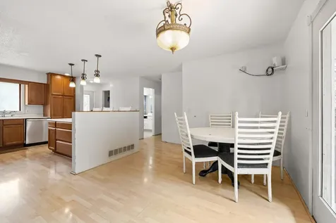 806 Parkway Drive Saint Paul MN 55106