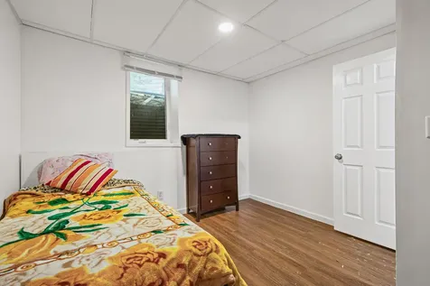 806 Parkway Drive Saint Paul MN 55106