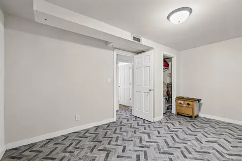806 Parkway Drive Saint Paul MN 55106