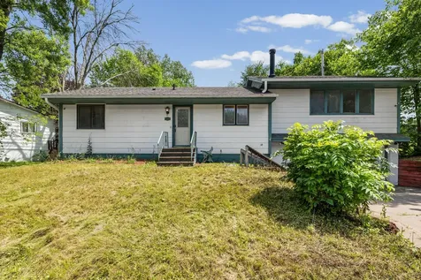 806 Parkway Drive Saint Paul MN 55106