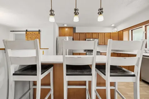 806 Parkway Drive Saint Paul MN 55106