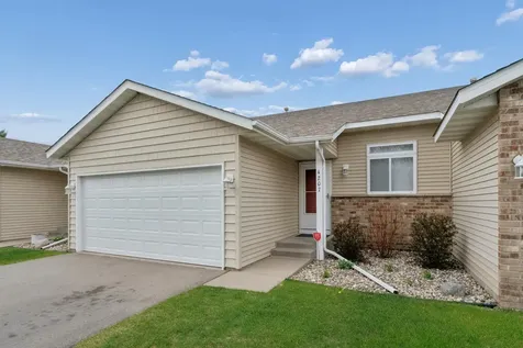 4207 Rymark Court Shakopee MN 55379
