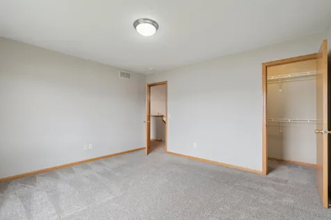 4207 Rymark Court Shakopee MN 55379