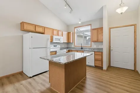 4207 Rymark Court Shakopee MN 55379