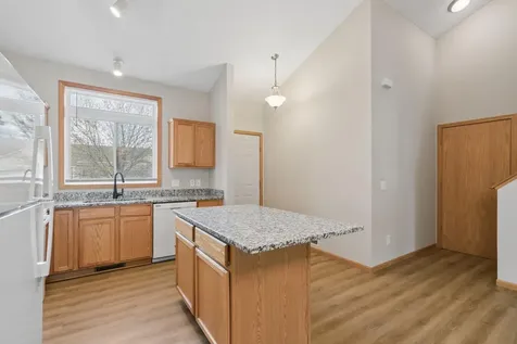 4207 Rymark Court Shakopee MN 55379