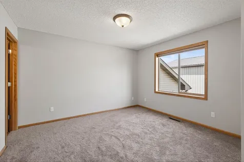 27931 116th Street NW Zimmerman MN 55398
