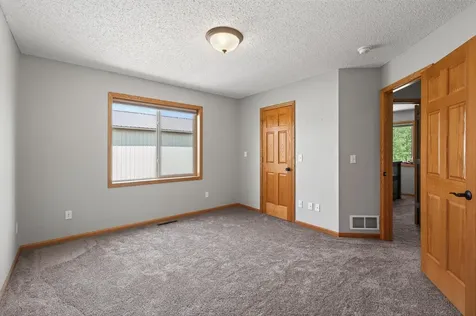27931 116th Street NW Zimmerman MN 55398