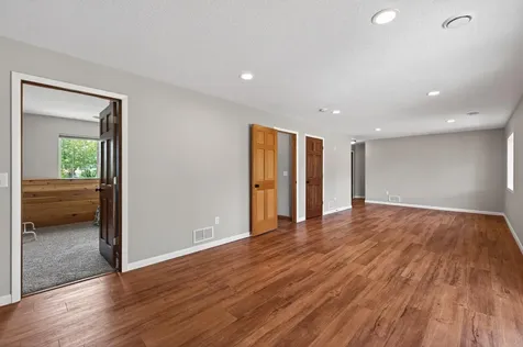 27931 116th Street NW Zimmerman MN 55398