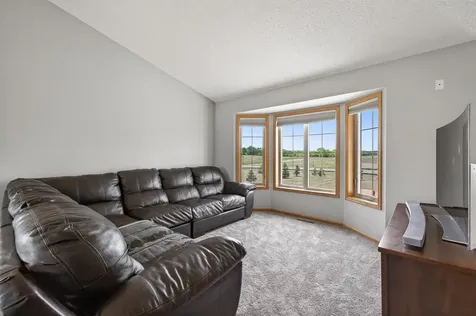 27931 116th Street NW Zimmerman MN 55398