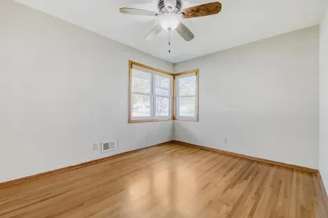 2904 Sheldon Street Roseville MN 55113