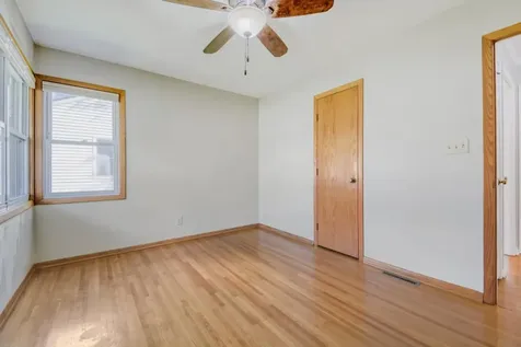 2904 Sheldon Street Roseville MN 55113