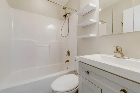 2904 Sheldon Street Roseville MN 55113