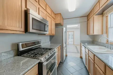 2904 Sheldon Street Roseville MN 55113