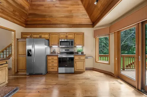 14305 44th Avenue N Plymouth MN 55446