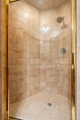 14305 44th Avenue N Plymouth MN 55446